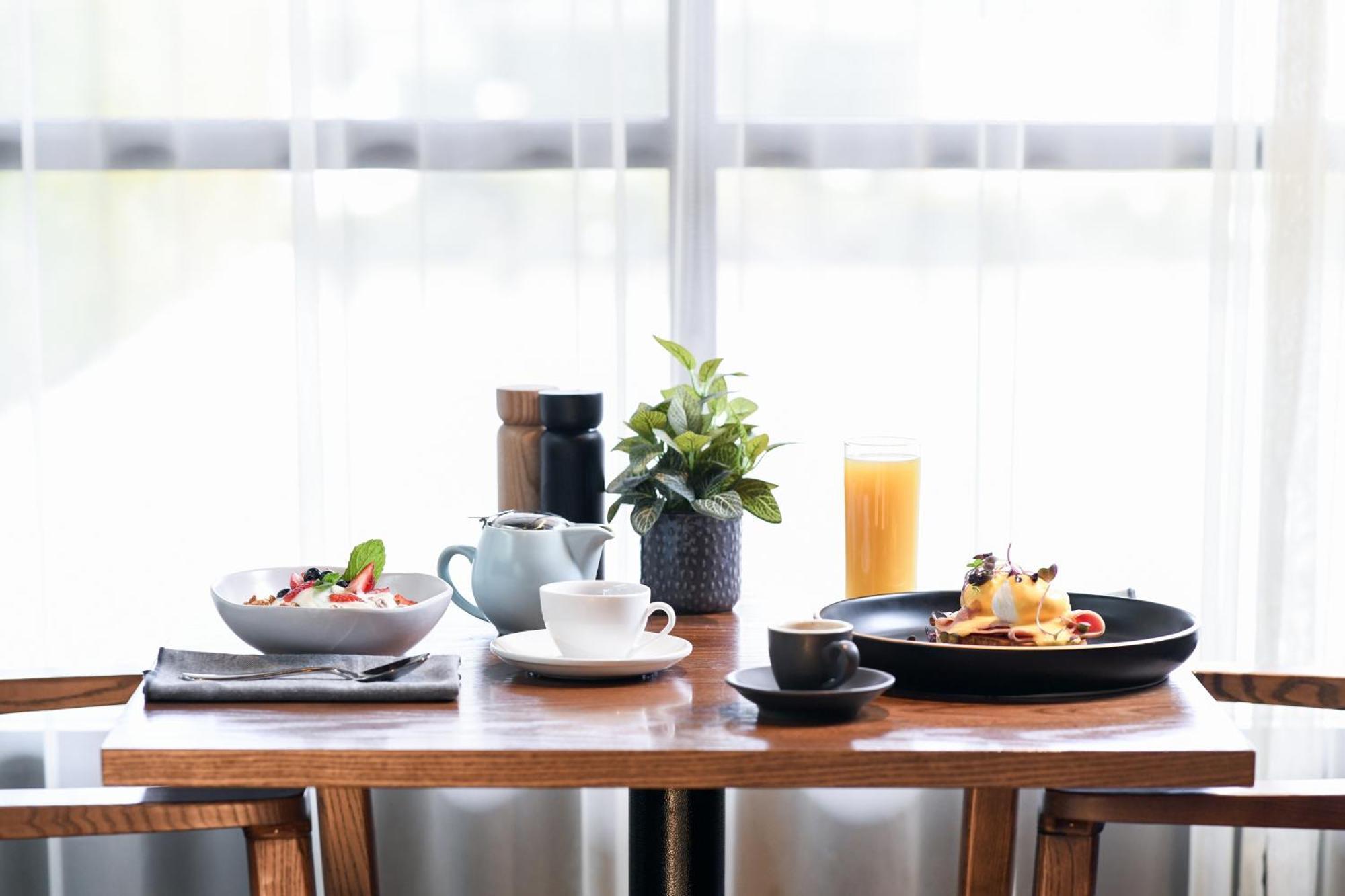 Powerhouse Hotel Tamworth By Rydges Exterior foto A breakfast table